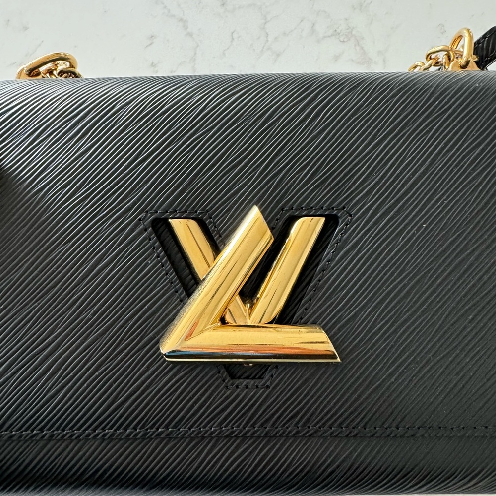 Louis Vuitton Twist MM - Picture 6 of 16